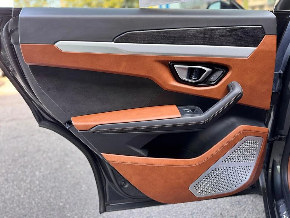 2019 Lamborghini Urus - Image 26 of 31