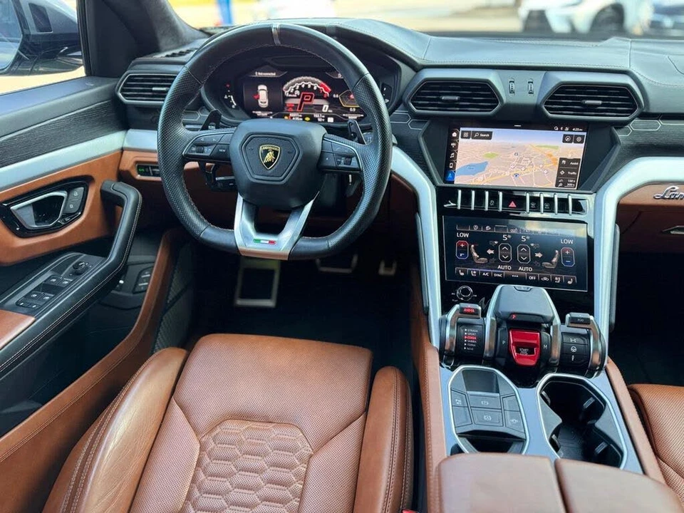 2019 Lamborghini Urus - Image 31 of 31