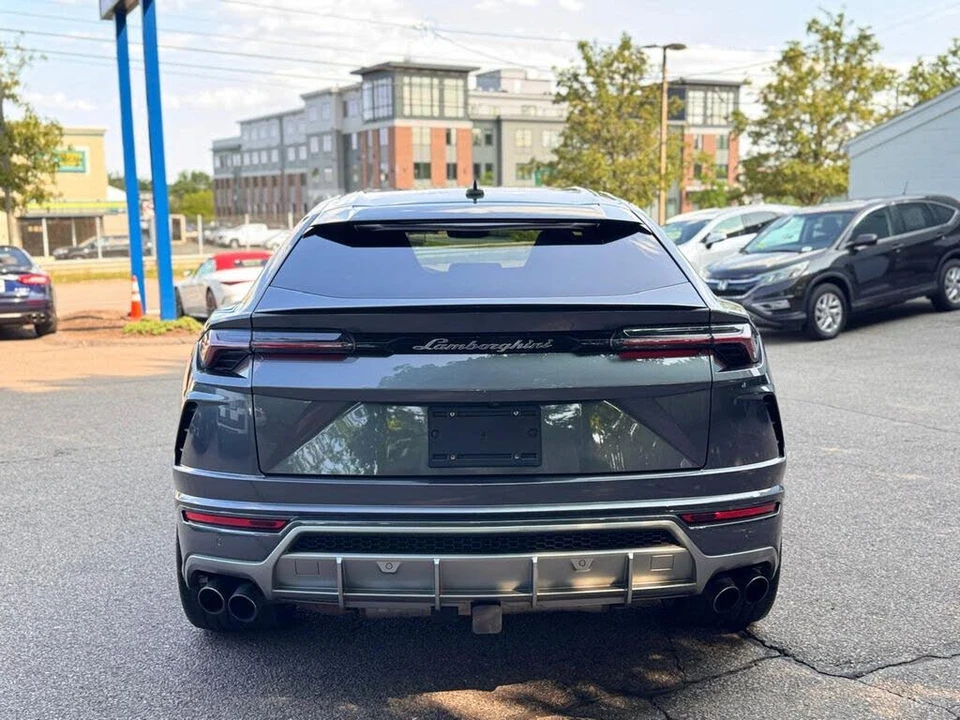2019 Lamborghini Urus - Image 5 of 31