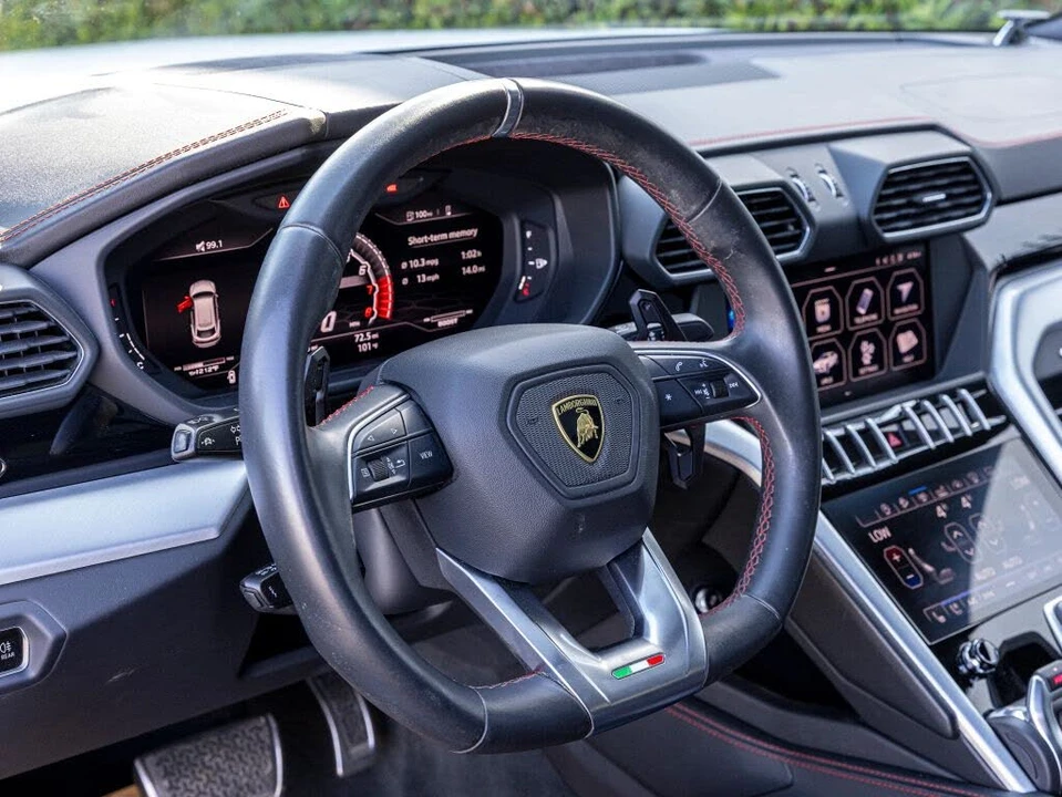 2019 Lamborghini Urus - Image 30 of 31