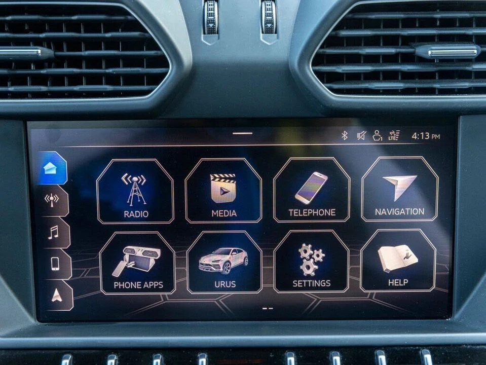 2019 Lamborghini Urus - Image 28 of 31