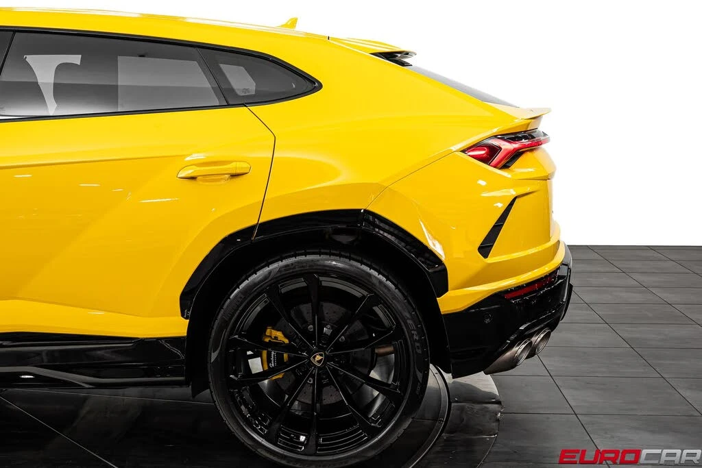 2019 Lamborghini Urus - Image 15 of 31