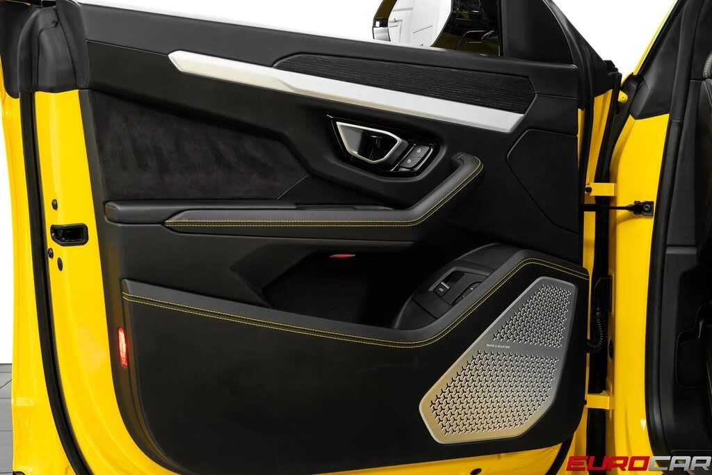 2019 Lamborghini Urus - Image 23 of 31