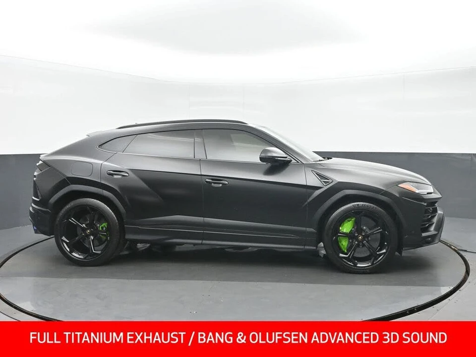 2019 Lamborghini Urus - Image 2 of 31