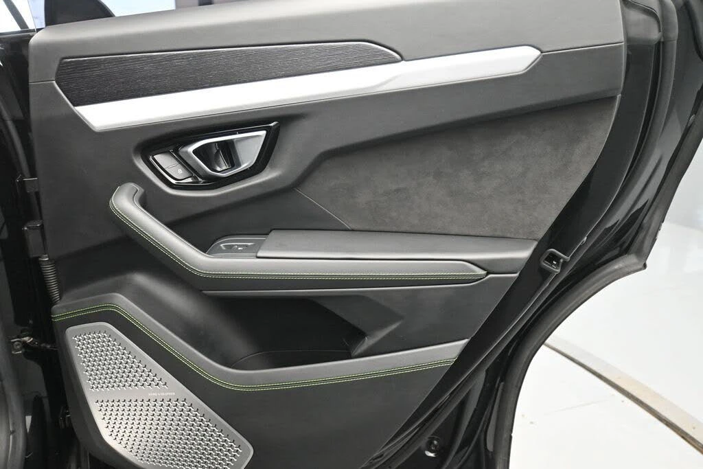 2019 Lamborghini Urus - Image 23 of 31