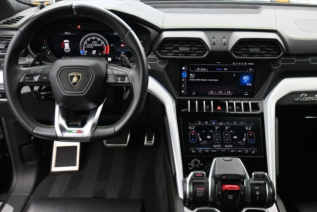 2019 Lamborghini Urus - Image 11 of 31