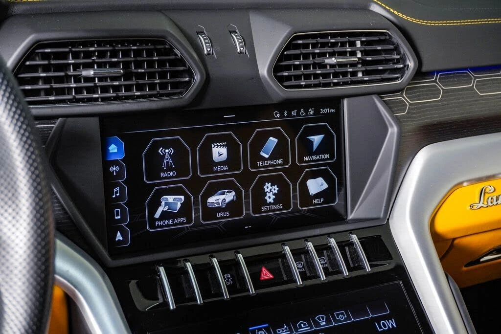 2019 Lamborghini Urus - Image 25 of 31