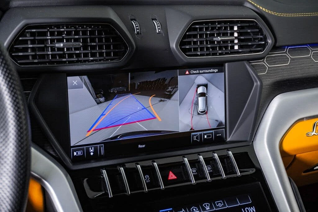 2019 Lamborghini Urus - Image 27 of 31