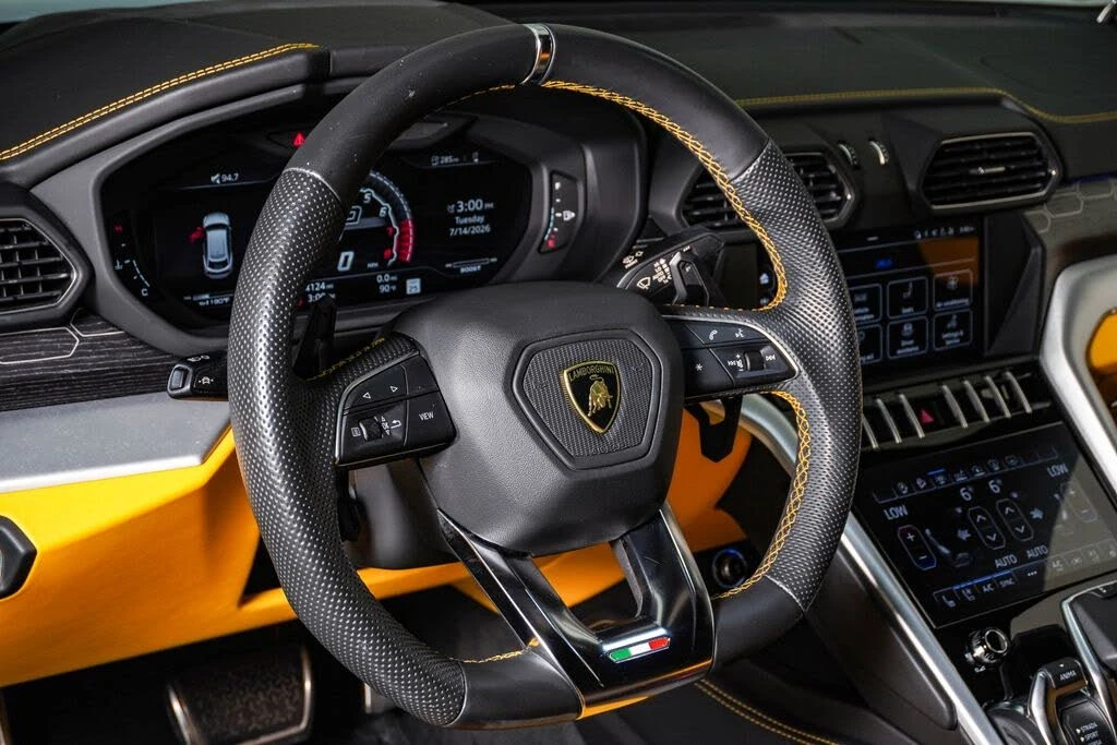 2019 Lamborghini Urus - Image 23 of 31
