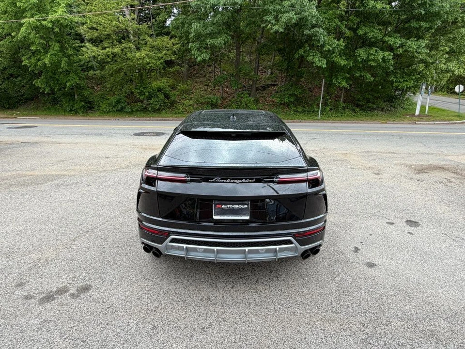 2019 Lamborghini Urus - Image 24 of 28