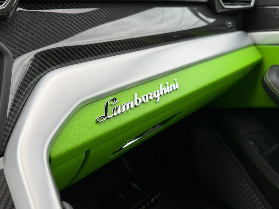 2019 Lamborghini Urus - Image 15 of 28