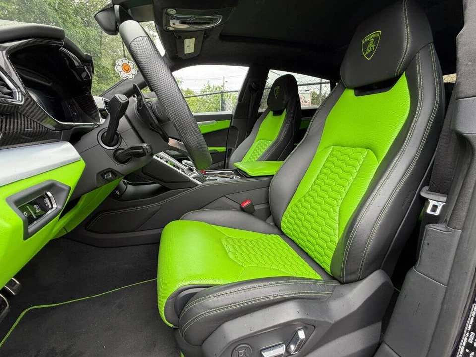 2019 Lamborghini Urus - Image 10 of 28