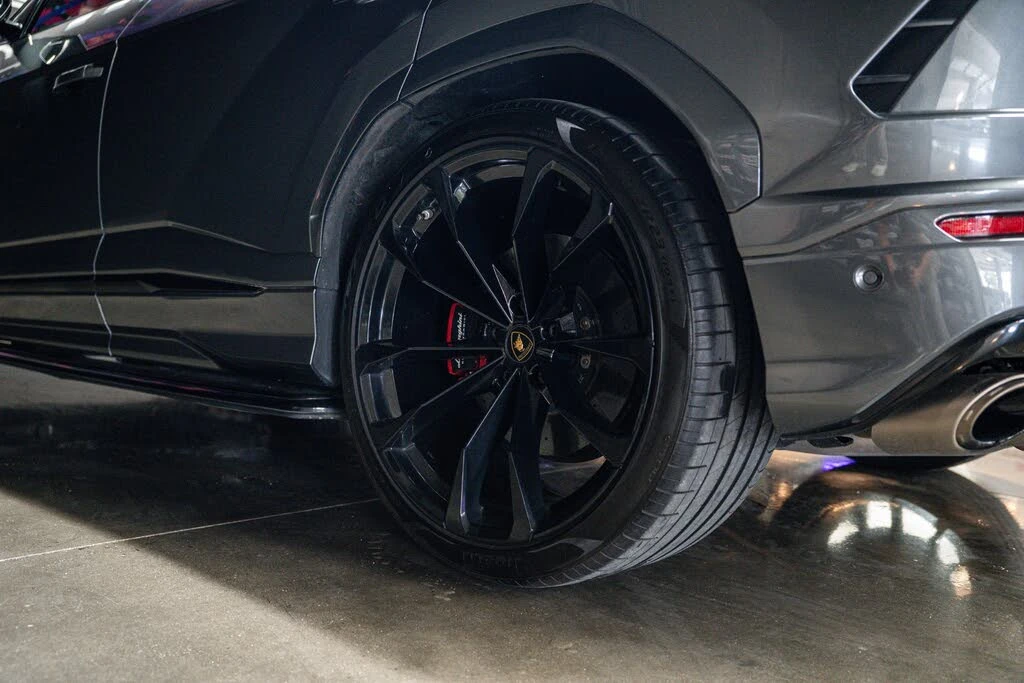 2019 Lamborghini Urus - Image 19 of 26