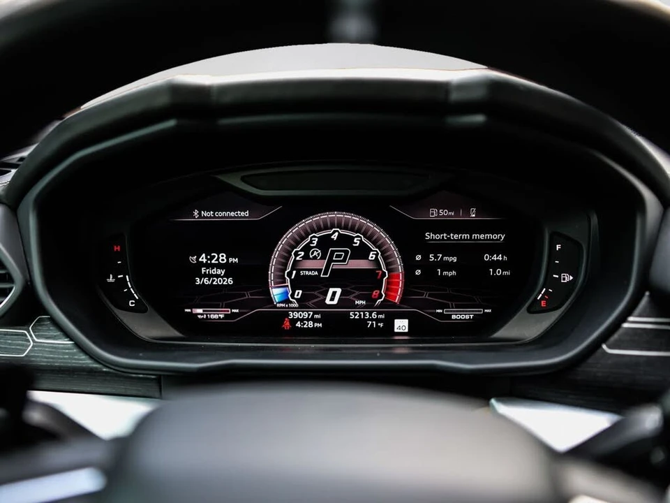 2019 Lamborghini Urus - Image 13 of 31