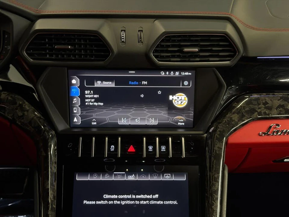 2019 Lamborghini Urus - Image 29 of 31