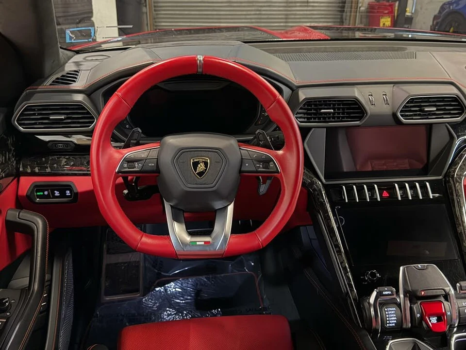 2019 Lamborghini Urus - Image 23 of 31