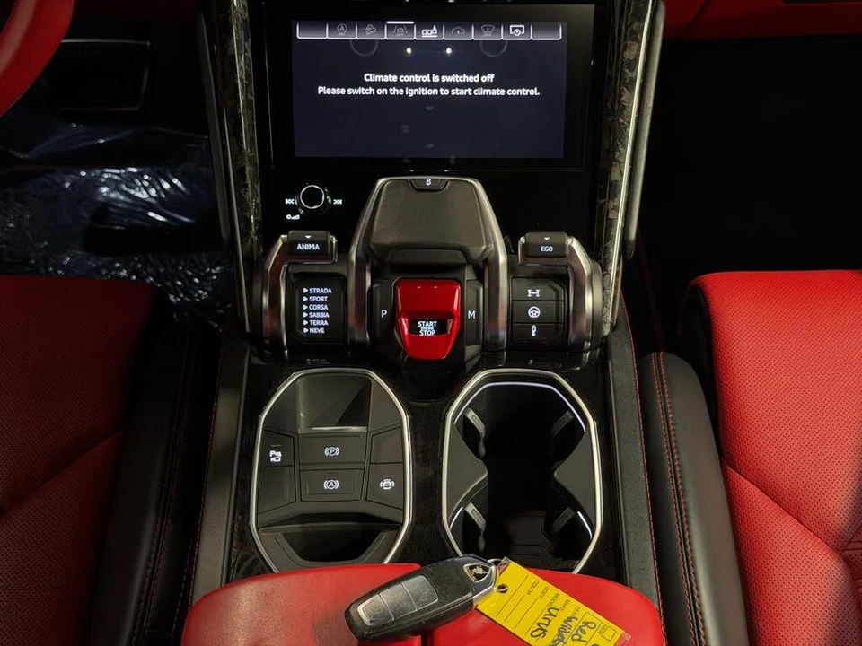 2019 Lamborghini Urus - Image 30 of 31