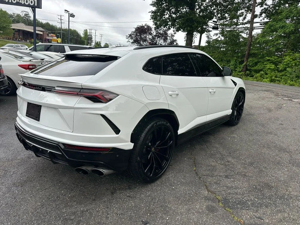 2019 Lamborghini Urus - Image 6 of 31