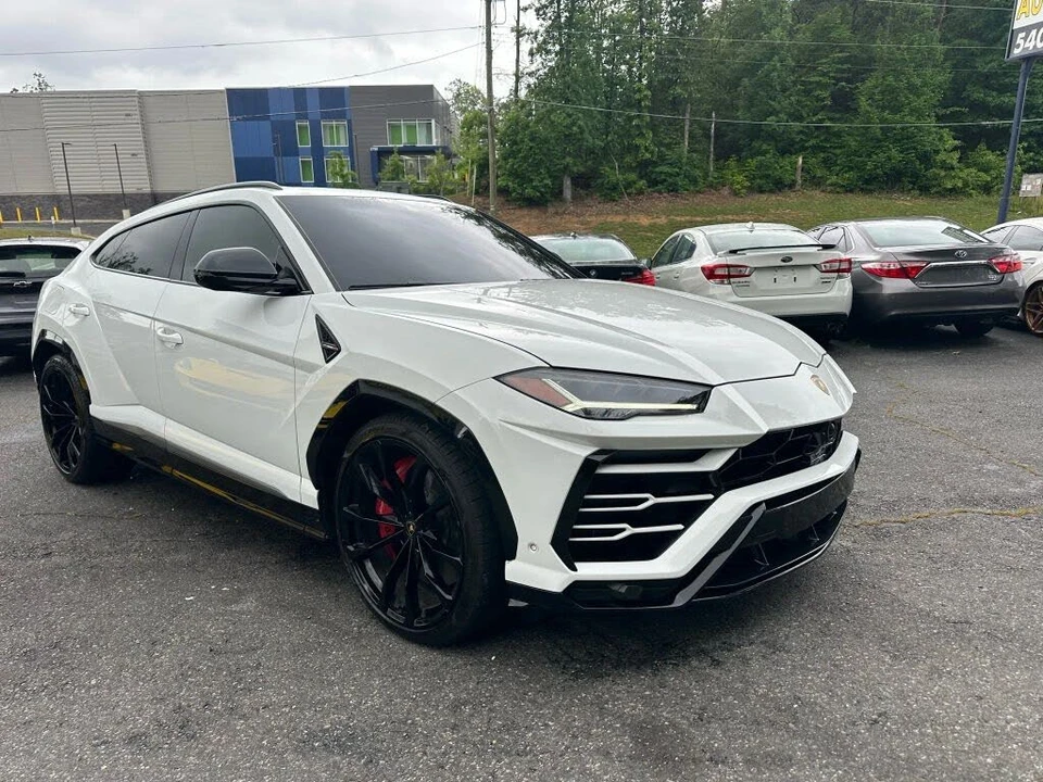 2019 Lamborghini Urus - Image 8 of 31