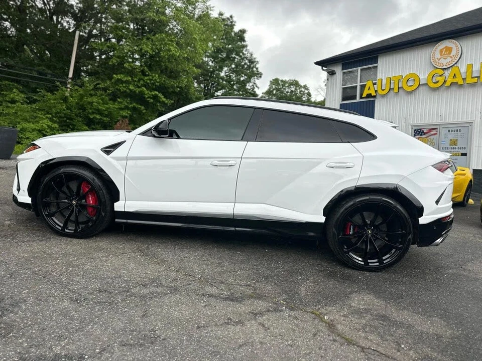 2019 Lamborghini Urus - Image 3 of 31