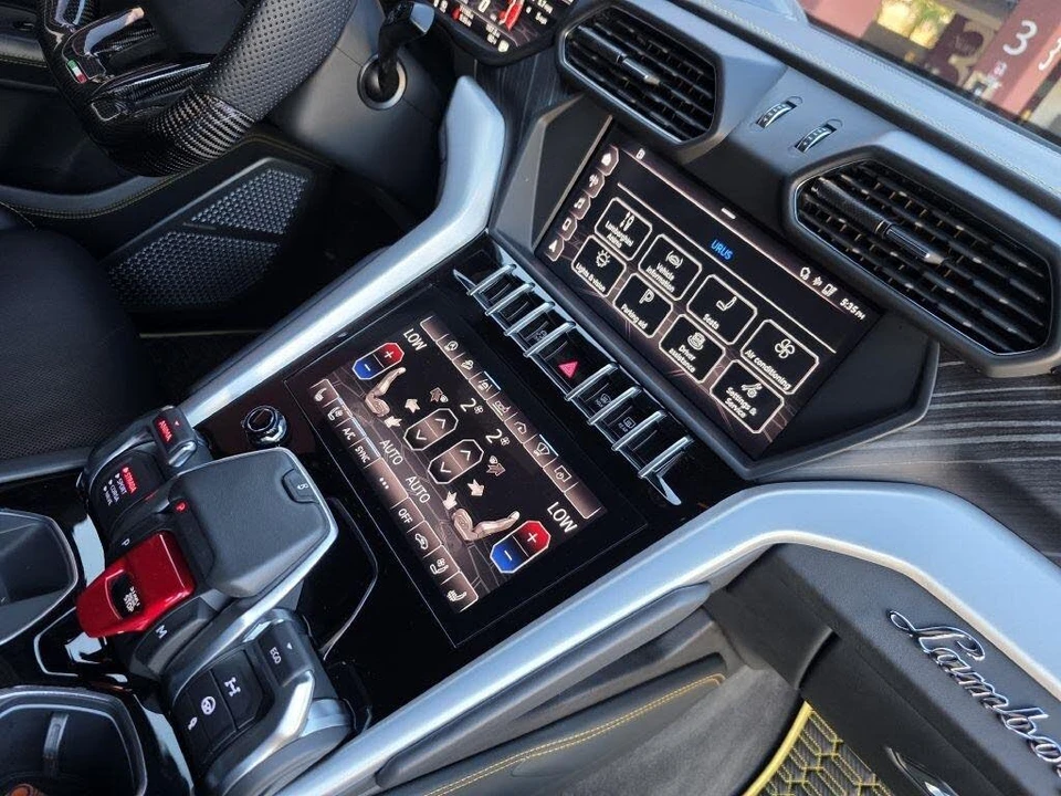 2019 Lamborghini Urus - Image 26 of 31