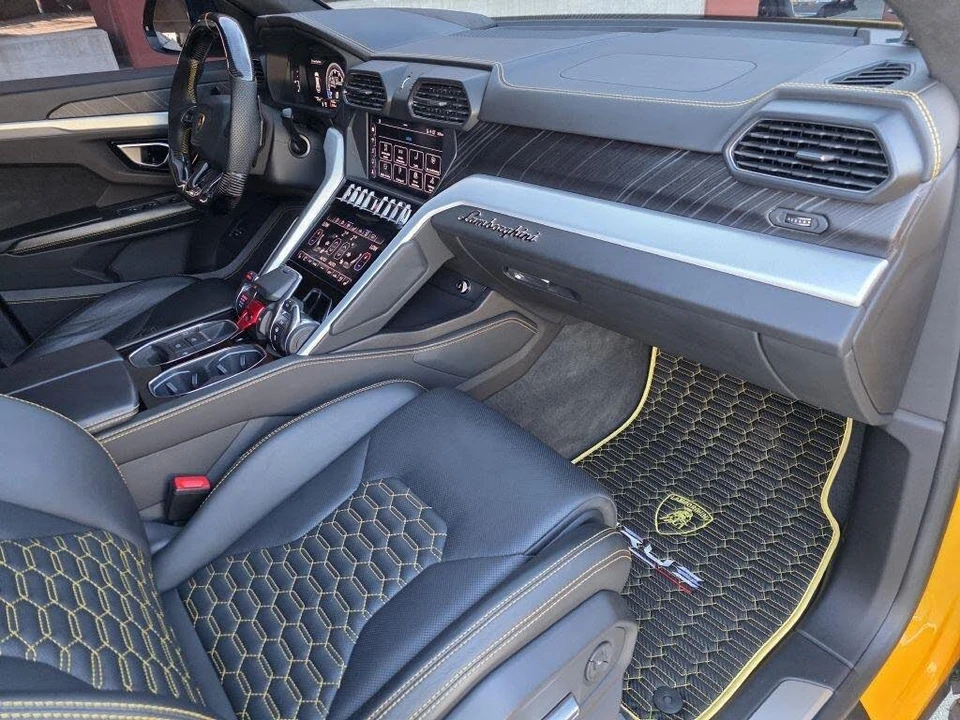 2019 Lamborghini Urus - Image 27 of 31