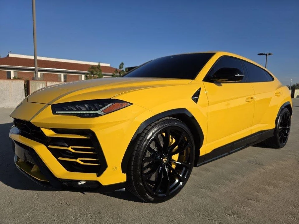 2019 Lamborghini Urus - Image 3 of 31