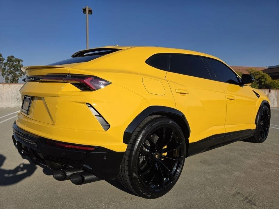 2019 Lamborghini Urus - Image 8 of 31