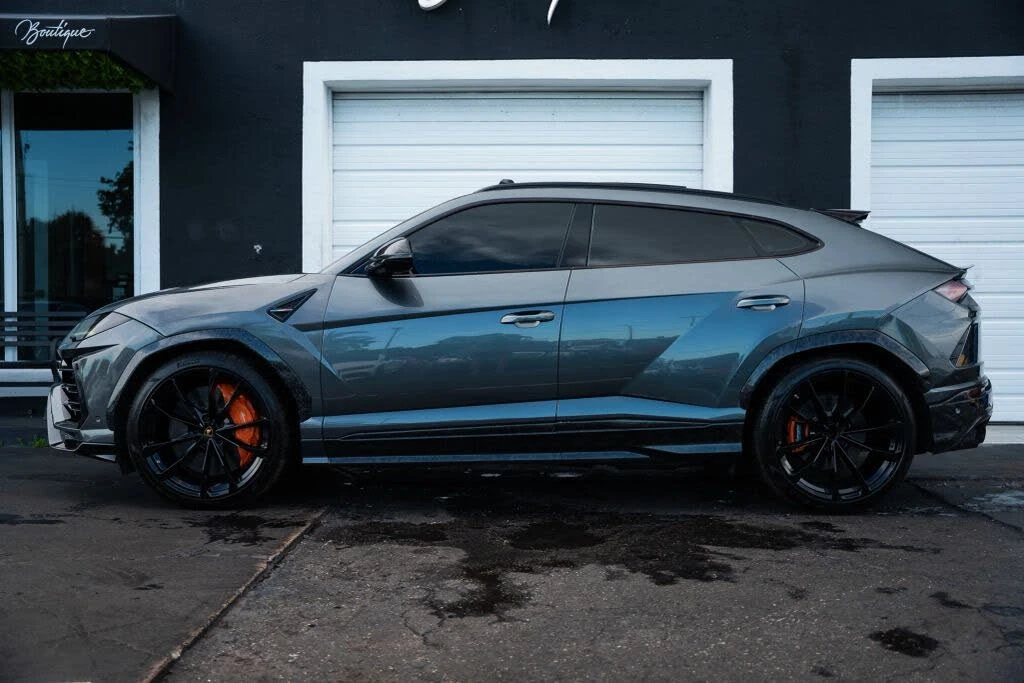 2019 Lamborghini Urus - Image 12 of 31