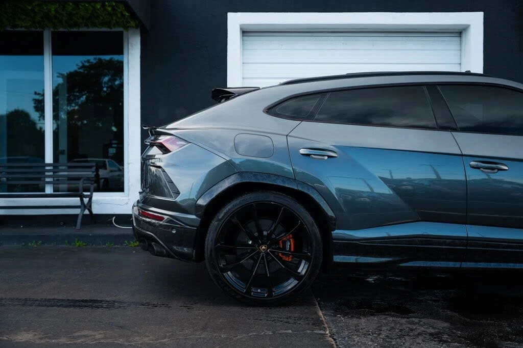 2019 Lamborghini Urus - Image 7 of 31