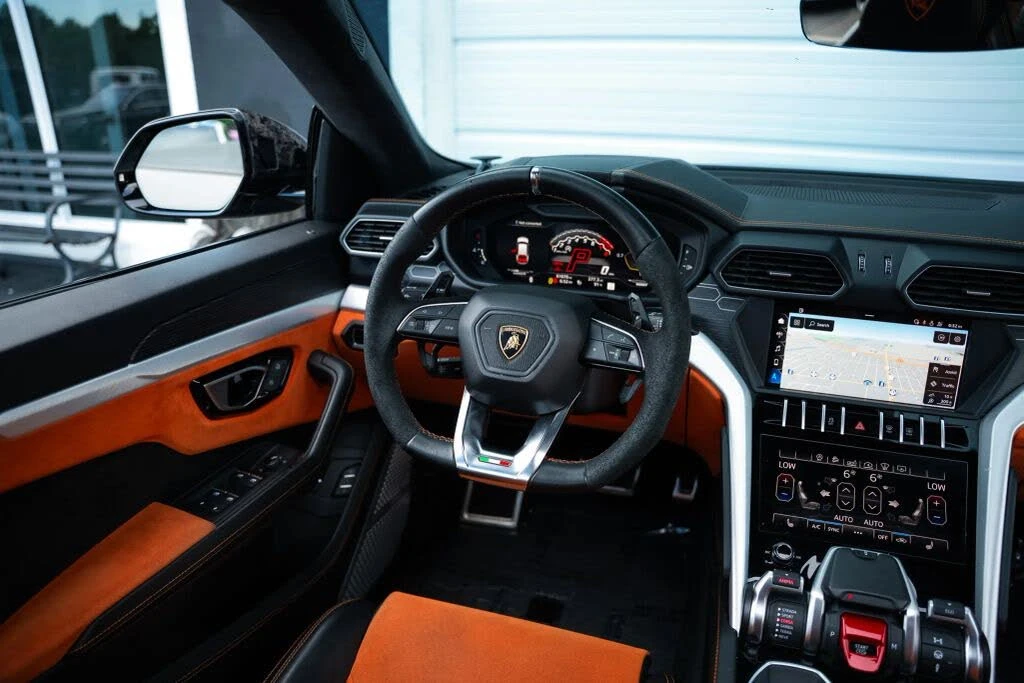 2019 Lamborghini Urus - Image 21 of 31