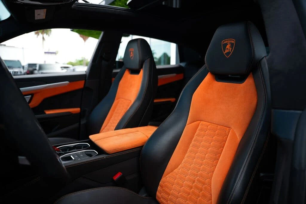 2019 Lamborghini Urus - Image 14 of 31