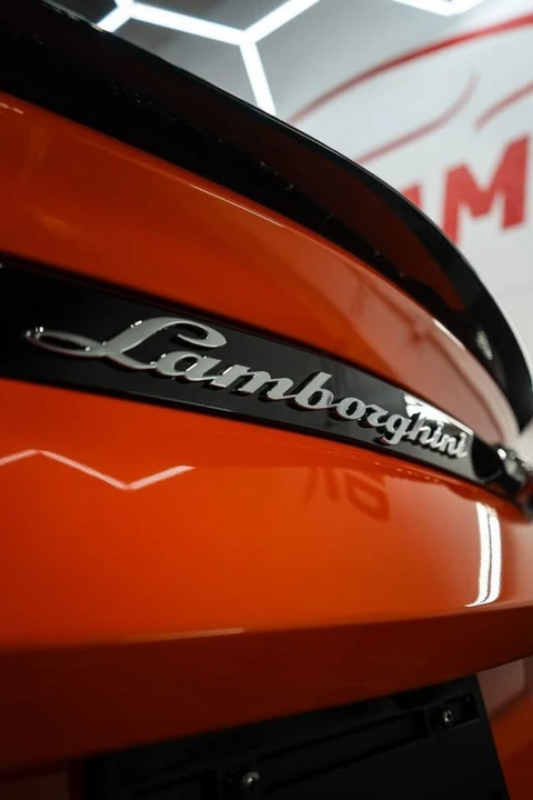 2019 Lamborghini Urus - Image 20 of 20