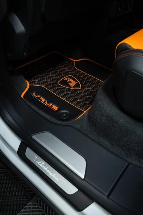 2019 Lamborghini Urus - Image 18 of 20