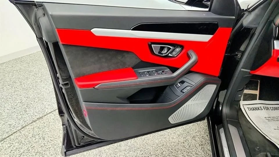 2019 Lamborghini Urus - Image 9 of 20