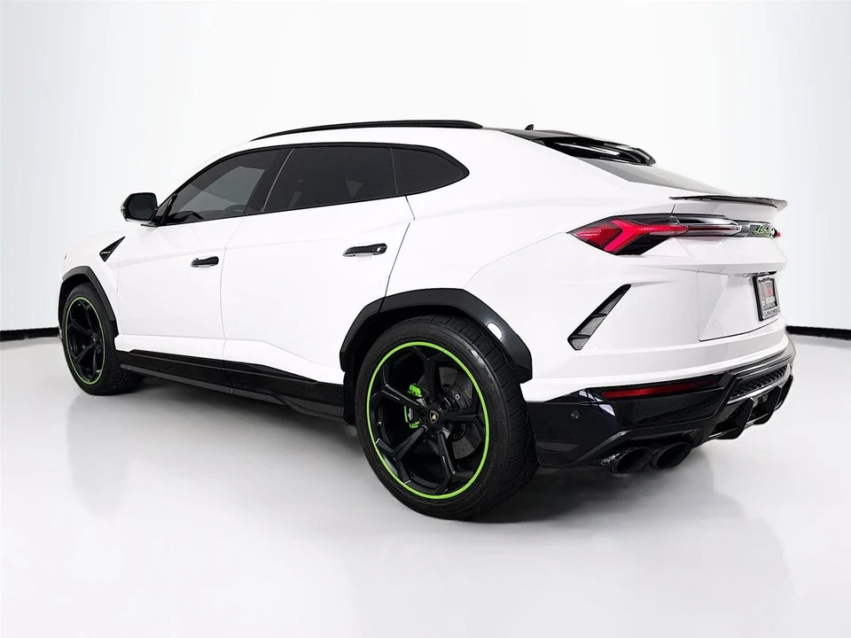 2019 Lamborghini Urus - Image 30 of 31