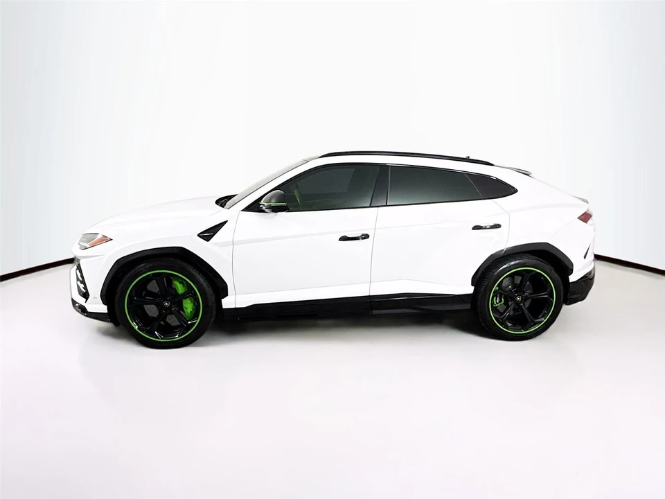 2019 Lamborghini Urus - Image 25 of 30