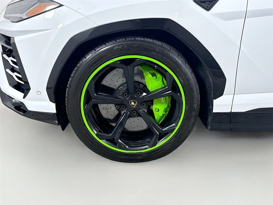2019 Lamborghini Urus - Image 26 of 30