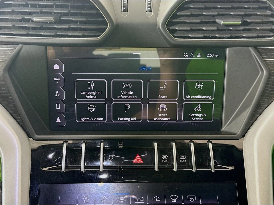 2019 Lamborghini Urus - Image 9 of 21