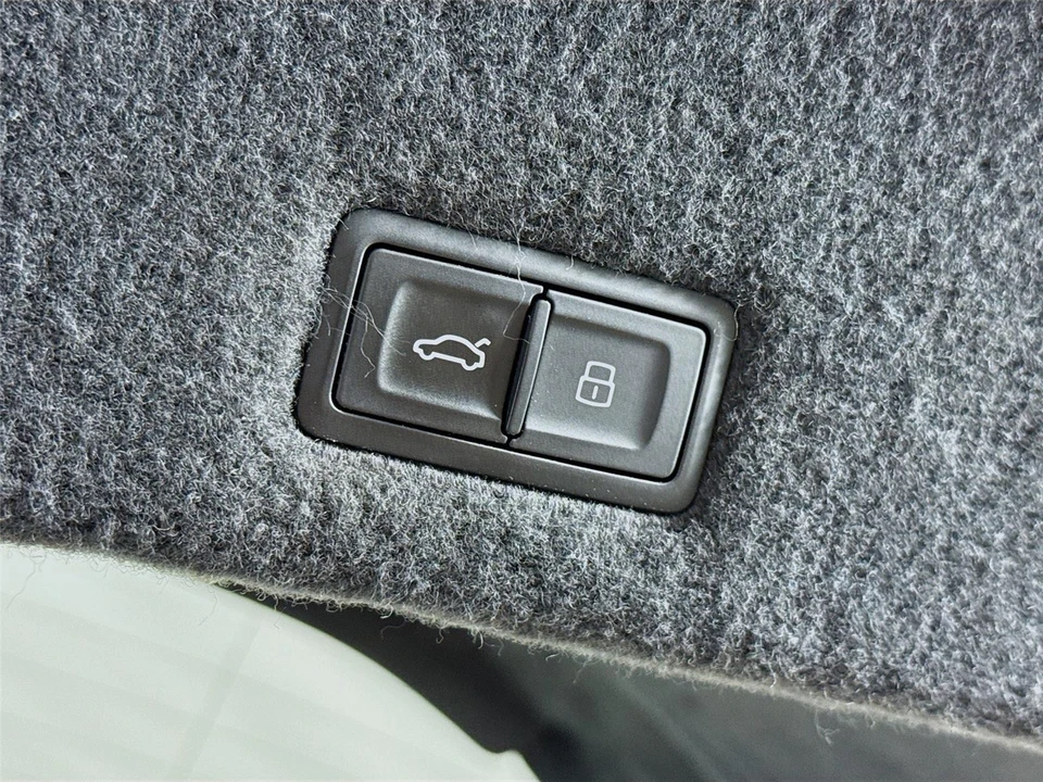 2019 Lamborghini Urus - Image 21 of 31