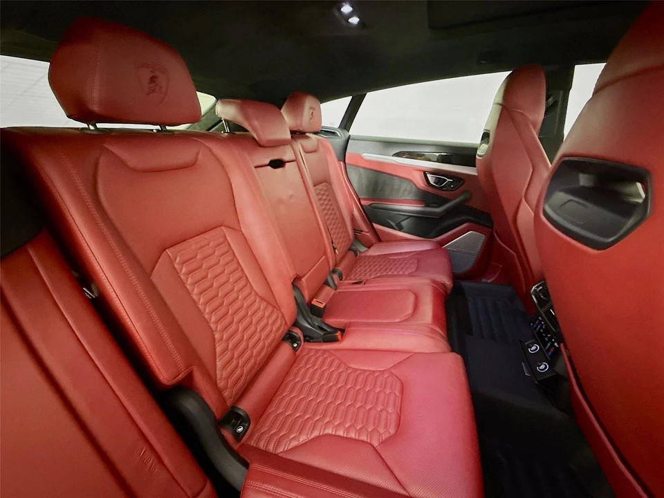 2019 Lamborghini Urus - Image 18 of 21