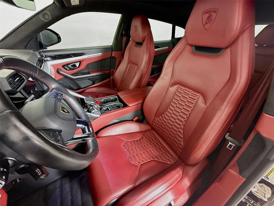 2019 Lamborghini Urus - Image 7 of 14