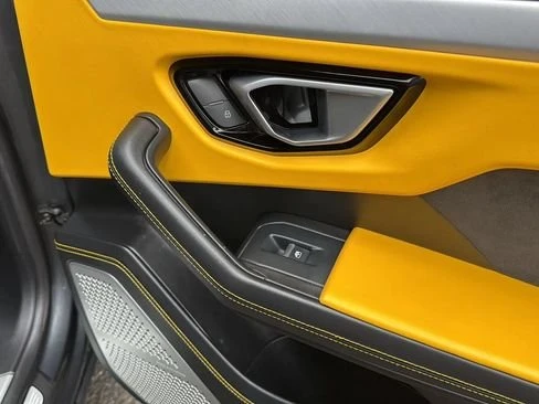 2019 Lamborghini Urus - Image 18 of 20