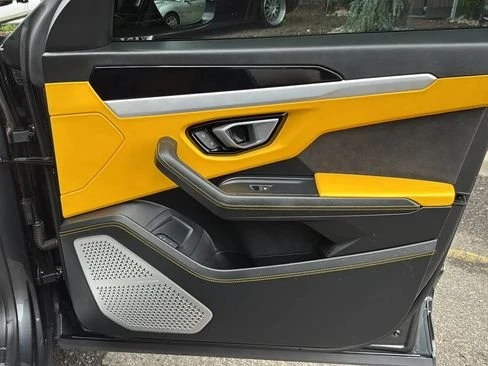 2019 Lamborghini Urus - Image 19 of 20