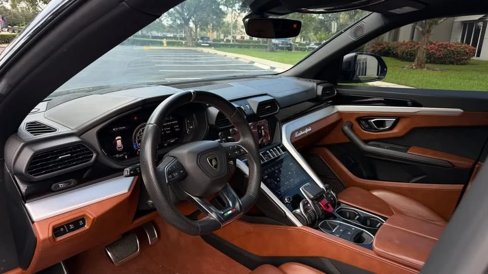 2019 Lamborghini Urus - Image 14 of 20