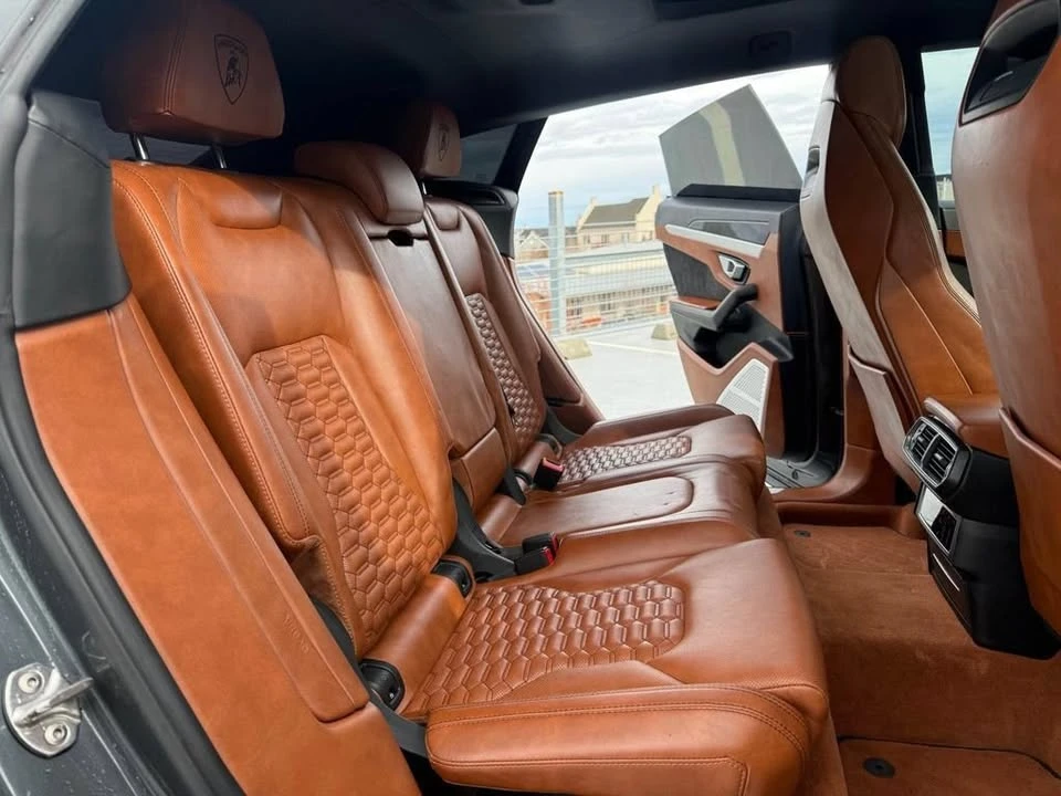 2019 Lamborghini Urus - Image 7 of 20