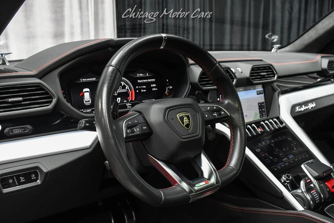 2019 Lamborghini Urus - Image 9 of 12