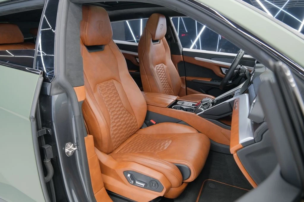 2019 Lamborghini Urus - Image 31 of 31