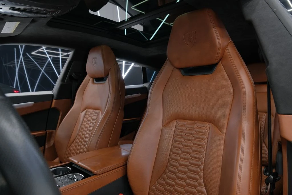 2019 Lamborghini Urus - Image 17 of 31