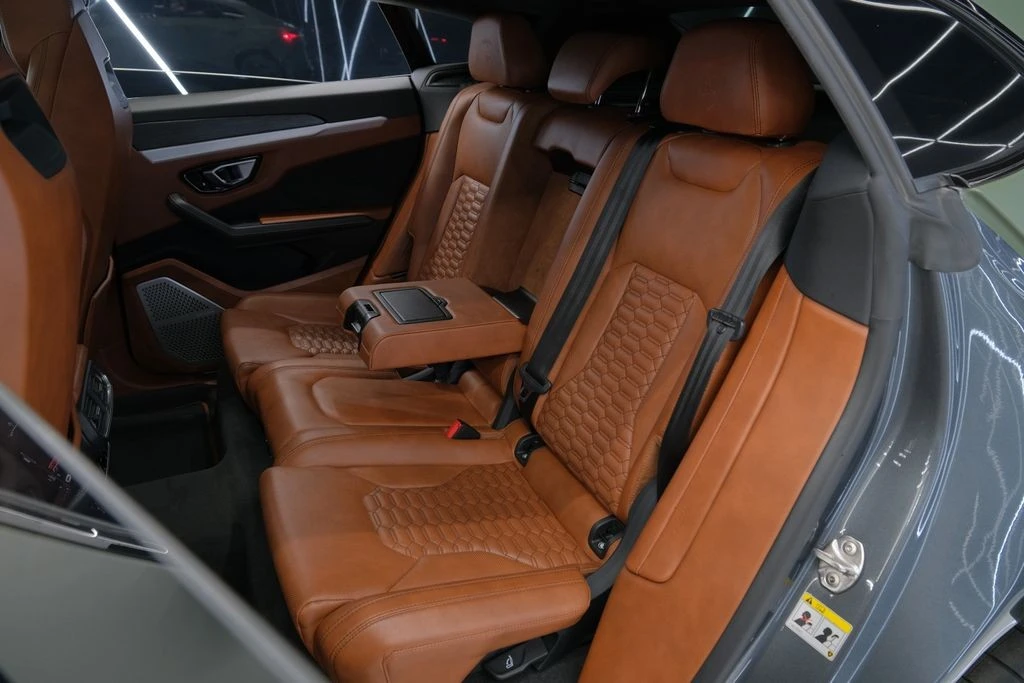 2019 Lamborghini Urus - Image 23 of 31